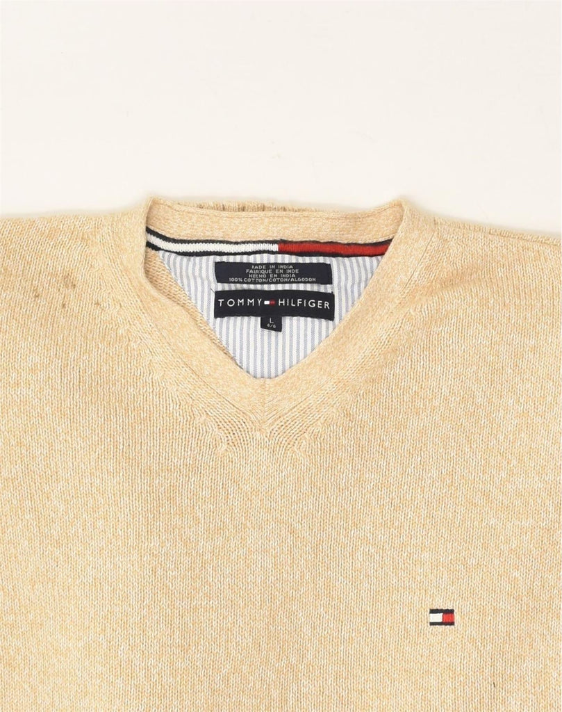 TOMMY HILFIGER Mens V-Neck Jumper Sweater Large Beige Cotton | Vintage Tommy Hilfiger | Thrift | Second-Hand Tommy Hilfiger | Used Clothing | Messina Hembry 