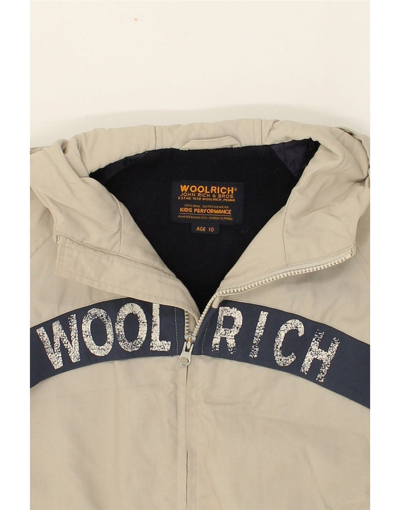 WOOLRICH Boys Graphic Hooded Rain Jacket 9-10 Years Beige | Vintage Woolrich | Thrift | Second-Hand Woolrich | Used Clothing | Messina Hembry 