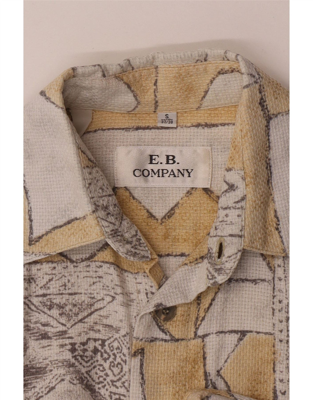 E.B. Company Mens Short Sleeve Shirt Size 37/38 Small Beige Geometric