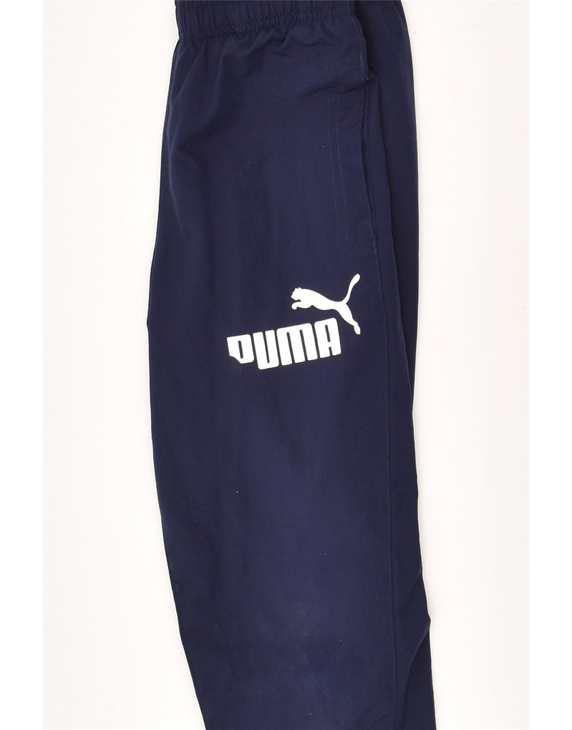 PUMA Boys Graphic Tracksuit Trousers Joggers 7-8 Years Navy Blue Polyester | Vintage Puma | Thrift | Second-Hand Puma | Used Clothing | Messina Hembry 