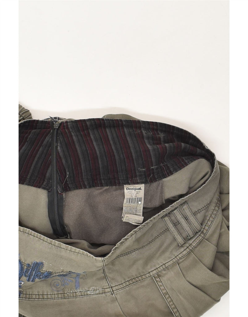 DESIGUAL Womens Graphic Harem Shorts W34 Large Khaki Floral Cotton | Vintage Desigual | Thrift | Second-Hand Desigual | Used Clothing | Messina Hembry 