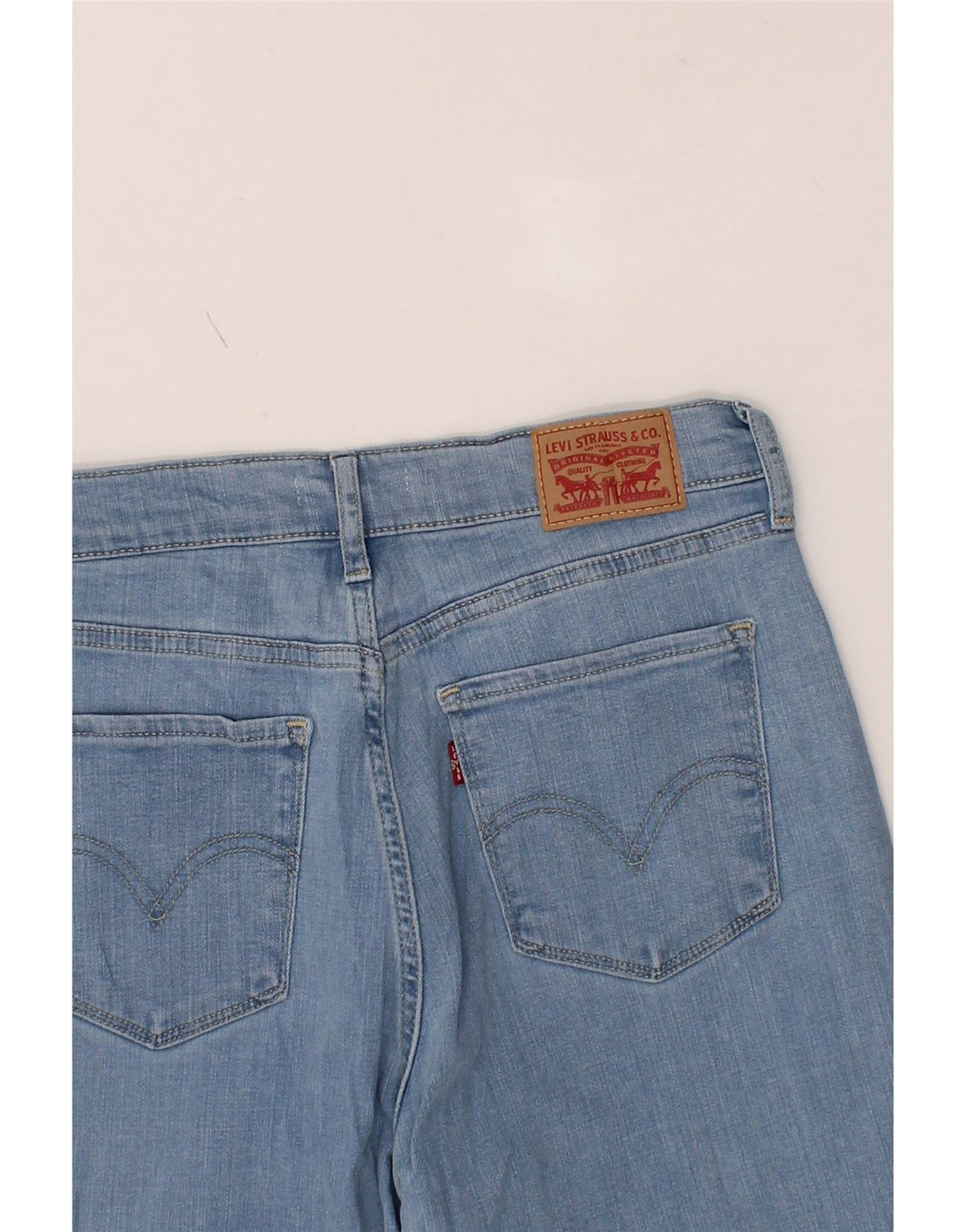 LEVI'S Womens Classic Fit Straight Jeans US 6 Medium W28 L28 Blue Cotton Vintage Levi's and Second-Hand Levi's from Messina Hembry 