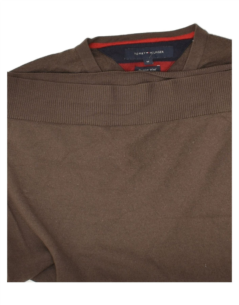 TOMMY HILFIGER Womens V-Neck Jumper Sweater UK 14 Medium Brown Cotton | Vintage Tommy Hilfiger | Thrift | Second-Hand Tommy Hilfiger | Used Clothing | Messina Hembry 