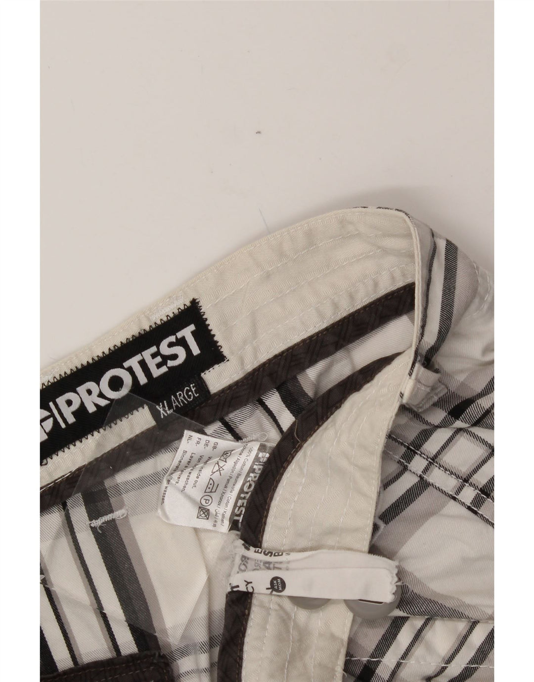 PROTEST Mens Cargo Shorts XL W38  White Check Cotton Vintage Protest and Second-Hand Protest from Messina Hembry 