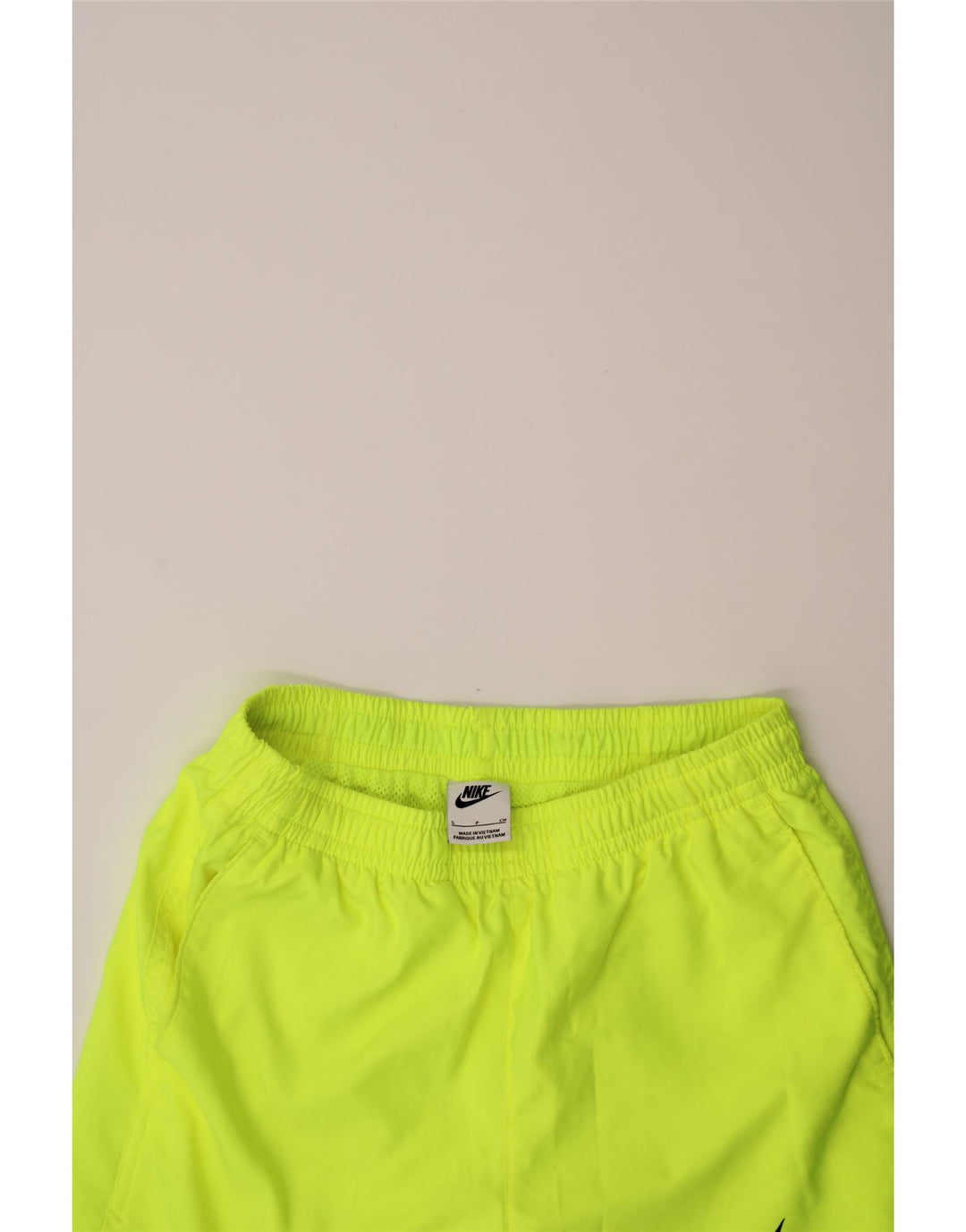 NIKE Mens Graphic Sport Shorts Small Green Polyester Vintage Nike and Second-Hand Nike from Messina Hembry 