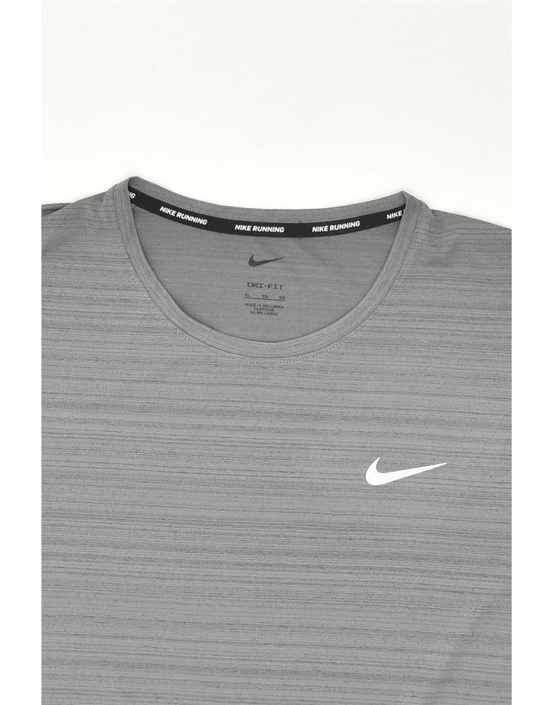 NIKE Mens Dri Fit T-Shirt Top XL Grey Striped Polyester | Vintage Nike | Thrift | Second-Hand Nike | Used Clothing | Messina Hembry 