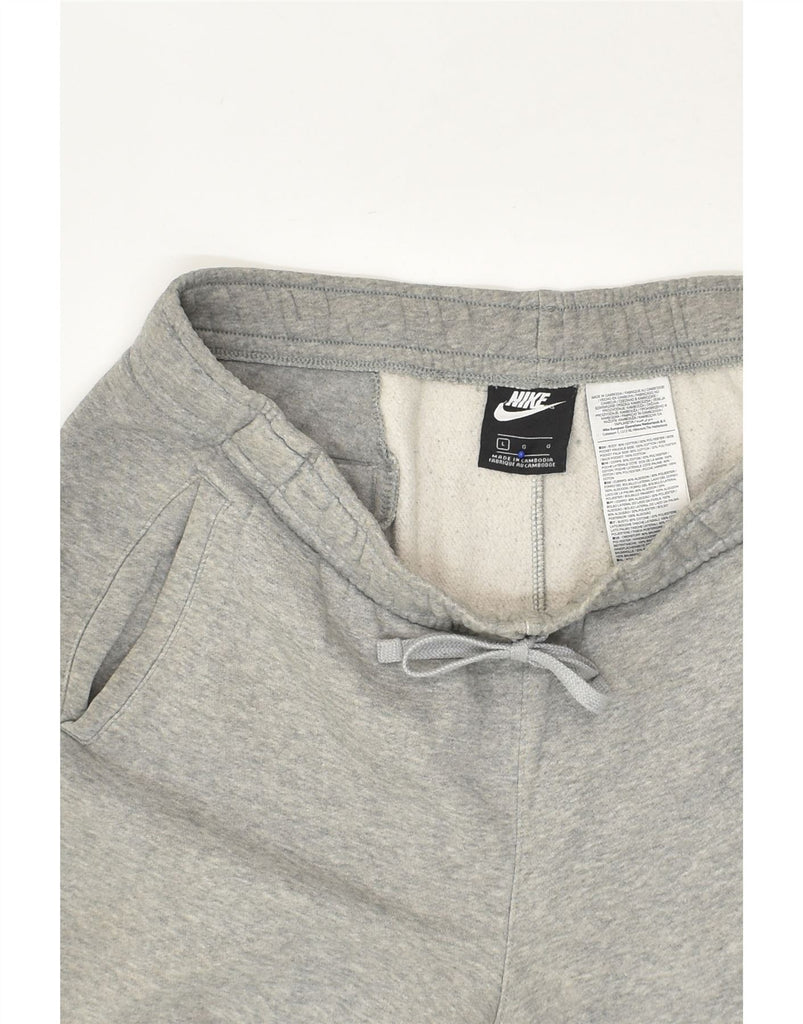 NIKE Mens Graphic Sport Shorts Large Grey Cotton | Vintage Nike | Thrift | Second-Hand Nike | Used Clothing | Messina Hembry 