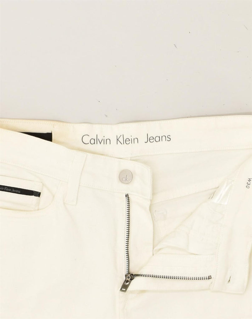 CALVIN KLEIN Womens Casual Shorts W30 Medium White Cotton | Vintage Calvin Klein | Thrift | Second-Hand Calvin Klein | Used Clothing | Messina Hembry 