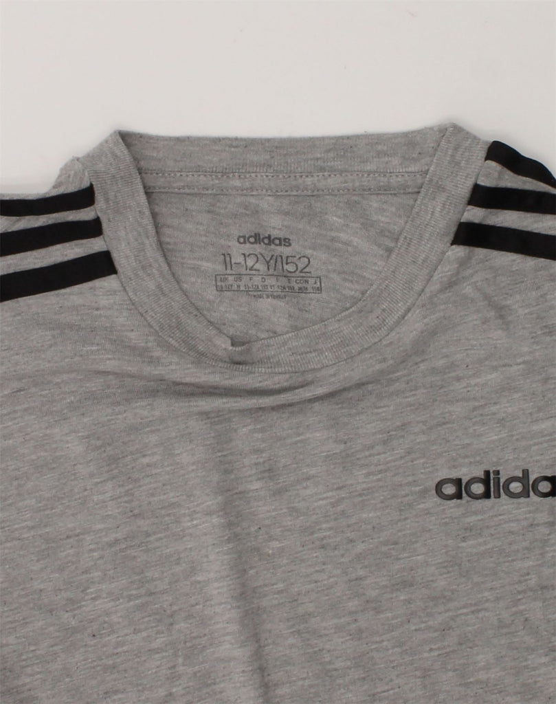 ADIDAS Boys T-Shirt Top 11-12 Years Grey Cotton | Vintage Adidas | Thrift | Second-Hand Adidas | Used Clothing | Messina Hembry 