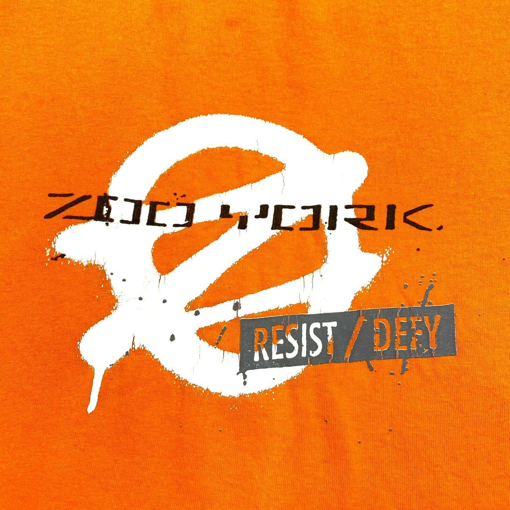 Zoo York Resist Defy Tshirt | Vintage Skateboard Company Street Wear Orange VTG | Vintage Messina Hembry | Thrift | Second-Hand Messina Hembry | Used Clothing | Messina Hembry 