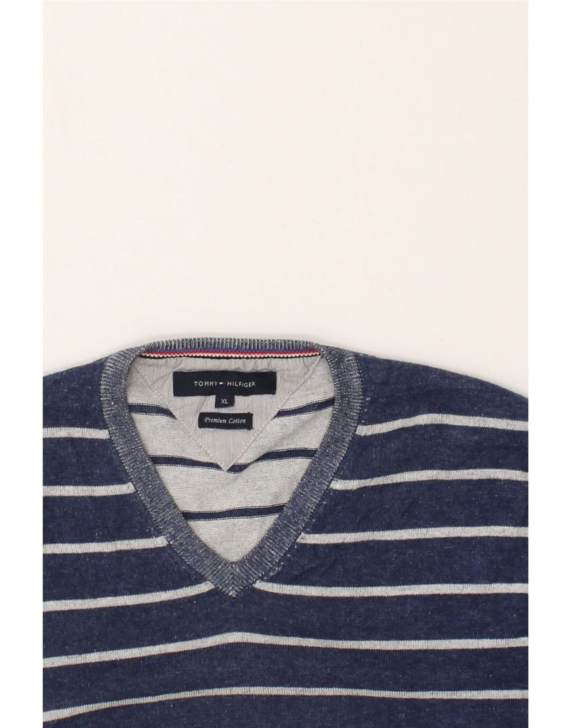 TOMMY HILFIGER Mens V-Neck Jumper Sweater XL Navy Blue Striped Cotton | Vintage Tommy Hilfiger | Thrift | Second-Hand Tommy Hilfiger | Used Clothing | Messina Hembry 