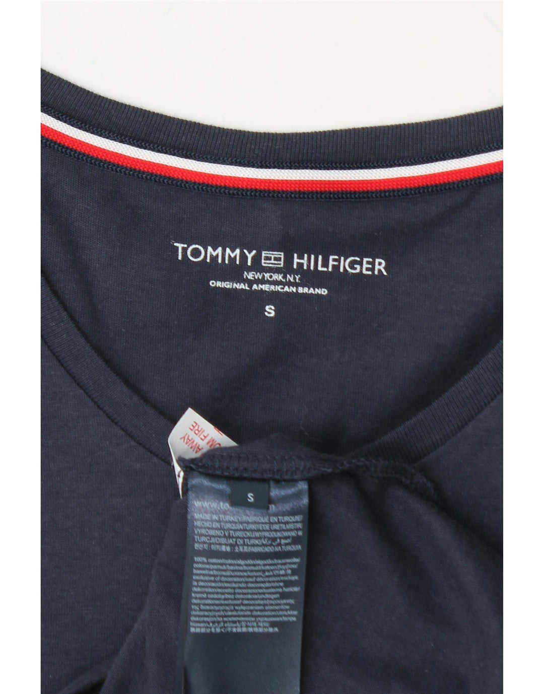 TOMMY HILFIGER Mens T-Shirt Top Small Navy Blue Cotton Vintage Tommy Hilfiger and Second-Hand Tommy Hilfiger from Messina Hembry 