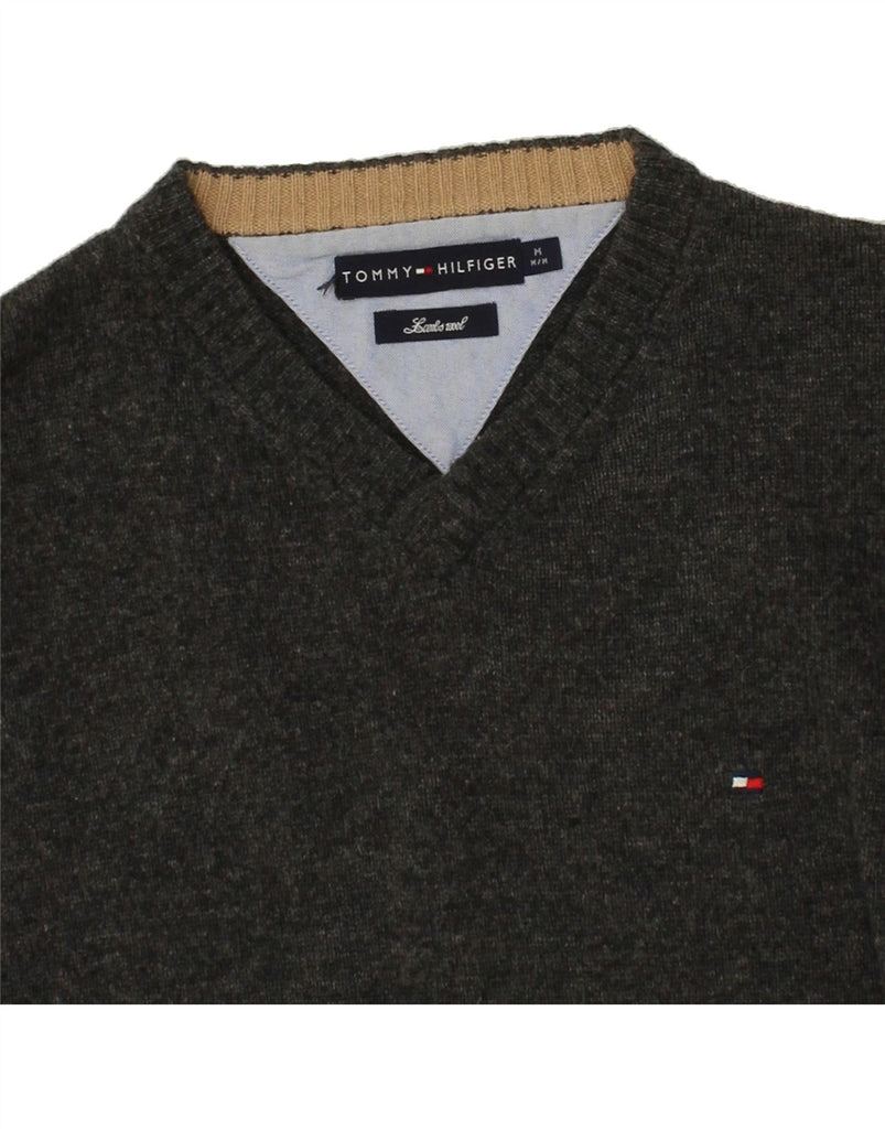 TOMMY HILFIGER Mens V-Neck Jumper Sweater Large Grey Flecked Lambswool Vintage Tommy Hilfiger and Second-Hand Tommy Hilfiger from Messina Hembry 