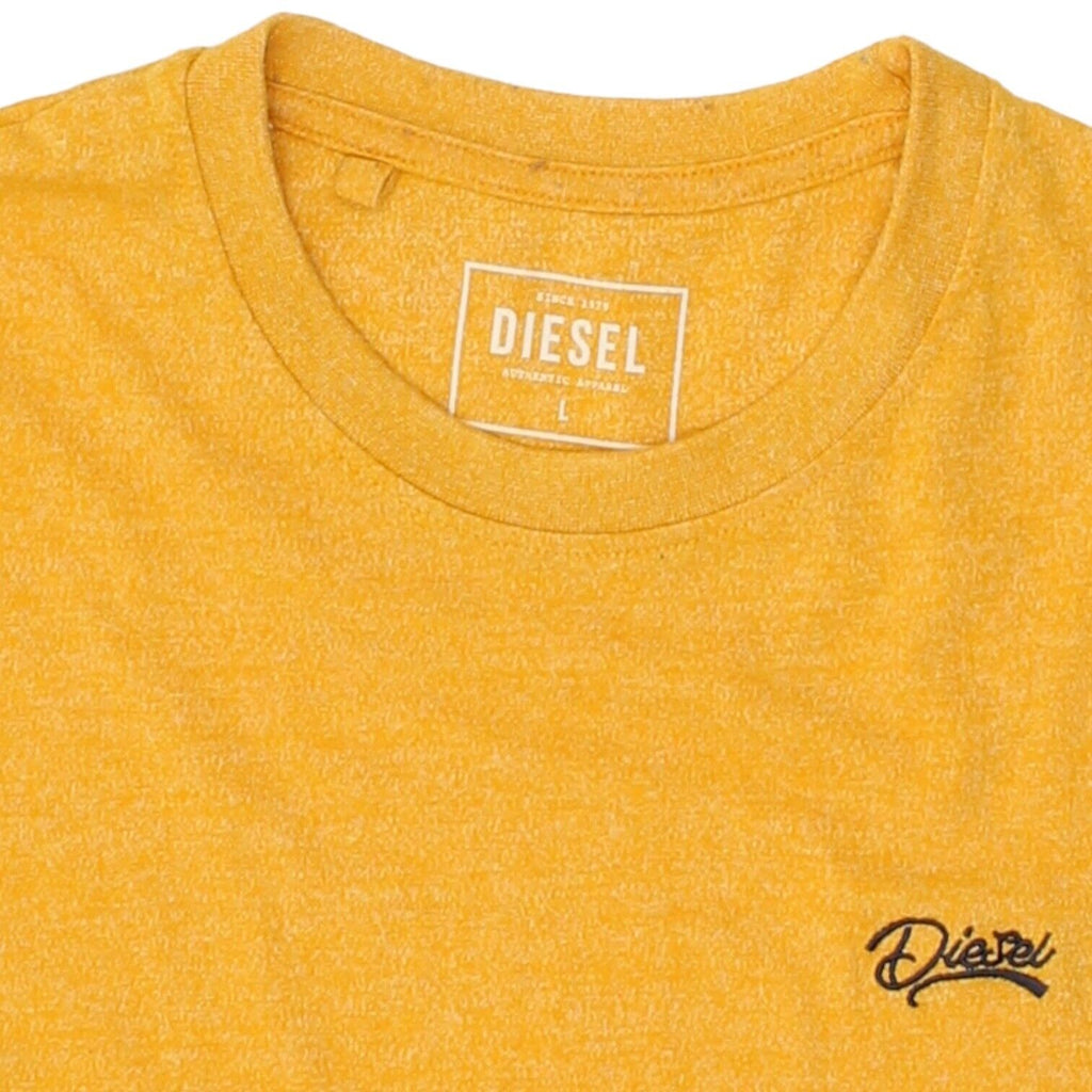 Diesel Mens Yellow Crew Neck Small Logo Tshirt | Vintage High End Designer VTG Vintage Messina Hembry and Second-Hand Messina Hembry from Messina Hembry 