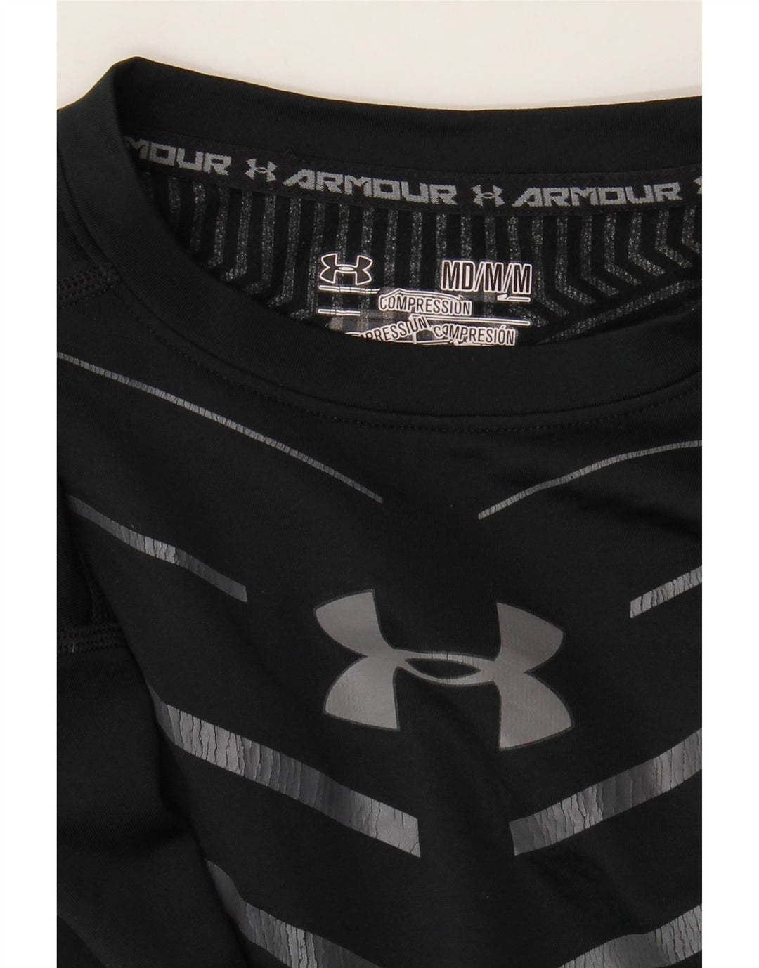 Under Armour Mens Top Long Sleeve Medium Black Striped