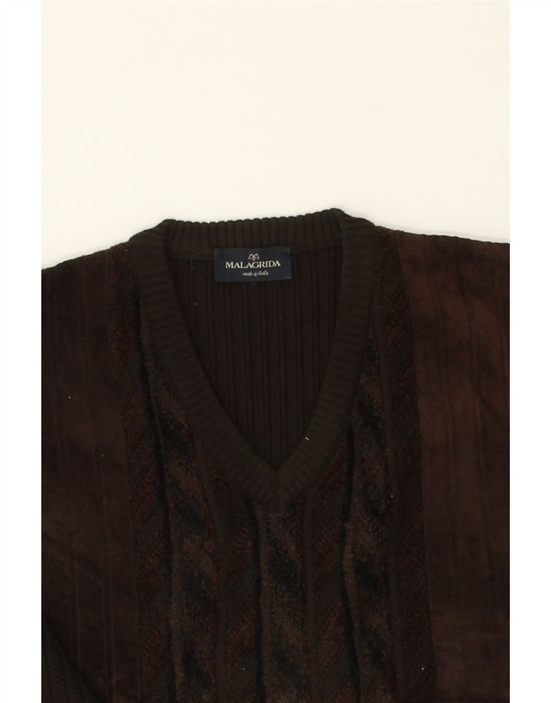 MALAGRIDA Mens V-Neck Jumper Sweater Large Brown Striped | Vintage Malagrida | Thrift | Second-Hand Malagrida | Used Clothing | Messina Hembry 