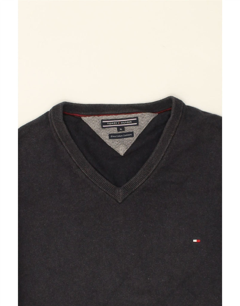 TOMMY HILFIGER Mens V-Neck Jumper Sweater XL Navy Blue Cotton | Vintage Tommy Hilfiger | Thrift | Second-Hand Tommy Hilfiger | Used Clothing | Messina Hembry 