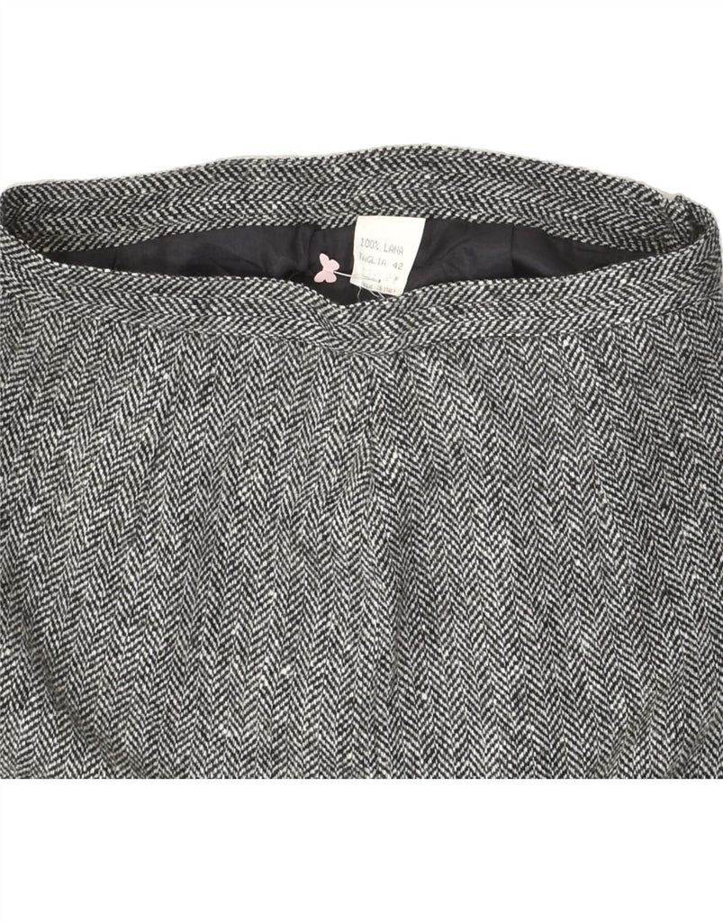 VINTAGE Womens Pencil Skirt IT 42 Medium W28  Grey Herringbone Wool | Vintage Vintage | Thrift | Second-Hand Vintage | Used Clothing | Messina Hembry 