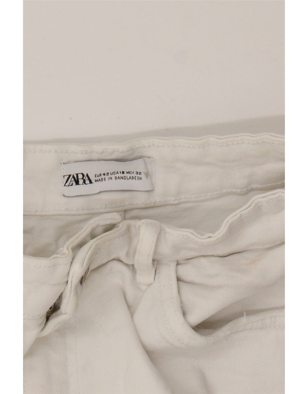 ZARA Womens Denim Shorts EU 42 Large W32 White Cotton Vintage Zara and Second-Hand Zara from Messina Hembry 