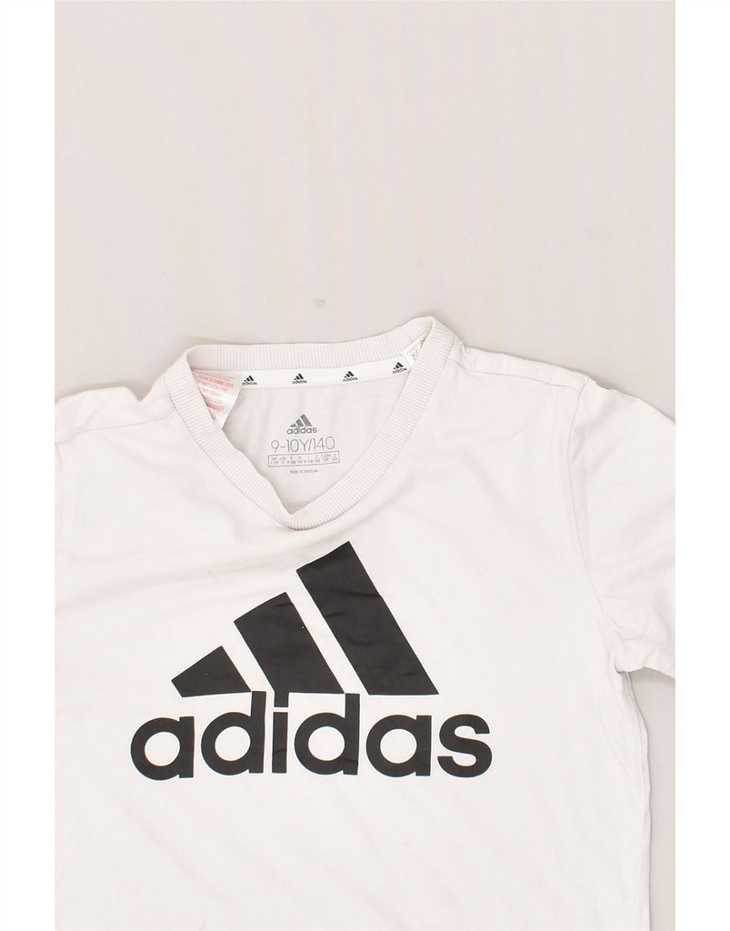 ADIDAS Boys Graphic T-Shirt Top 9-10 Years White Cotton | Vintage Adidas | Thrift | Second-Hand Adidas | Used Clothing | Messina Hembry 