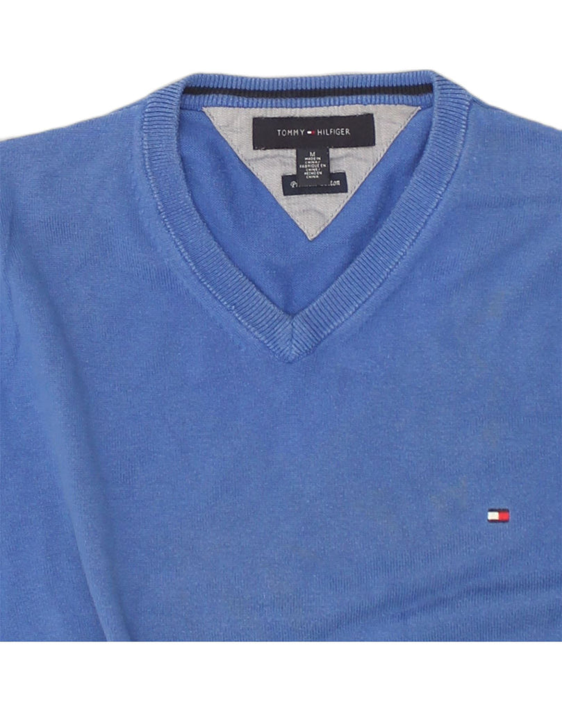 TOMMY HILFIGER Mens V-Neck Jumper Sweater Medium Blue Cotton | Vintage Tommy Hilfiger | Thrift | Second-Hand Tommy Hilfiger | Used Clothing | Messina Hembry 