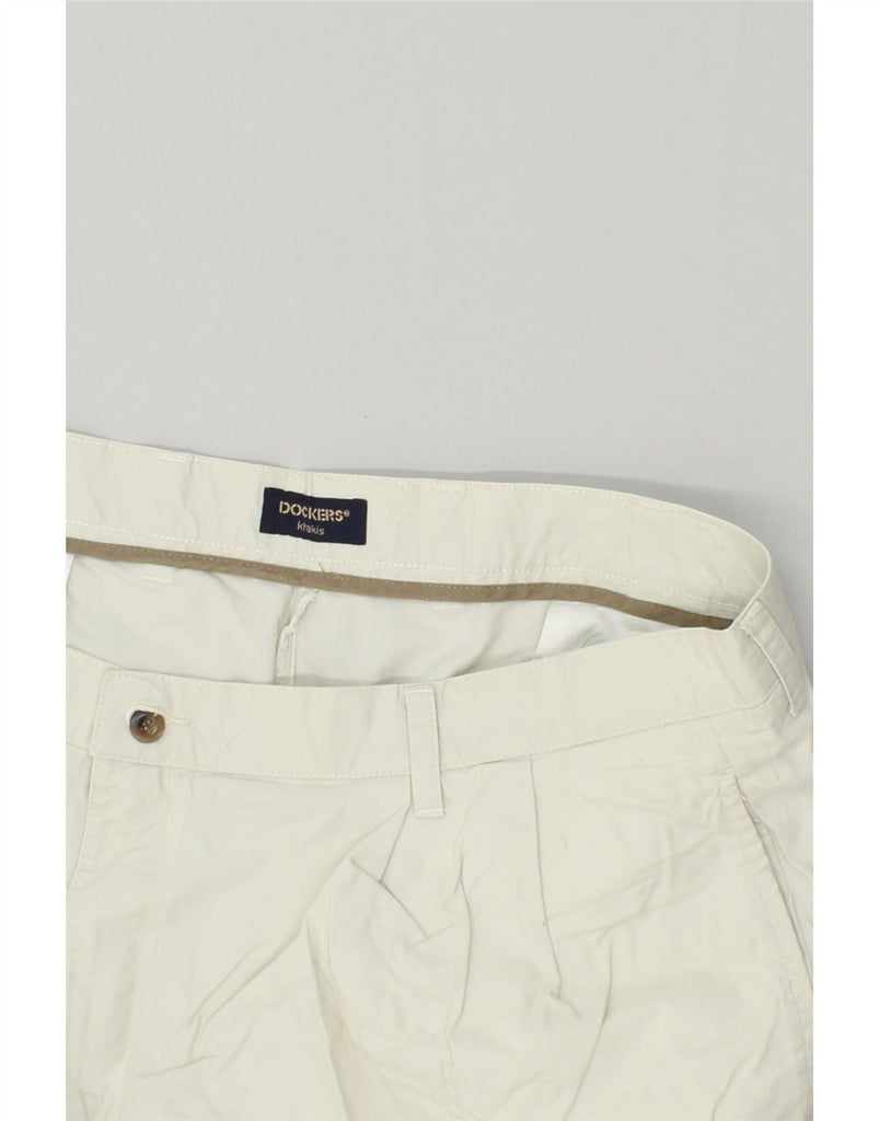 DOCKERS Mens Chino Trousers W44 2XL Off White Cotton | Vintage Dockers | Thrift | Second-Hand Dockers | Used Clothing | Messina Hembry 