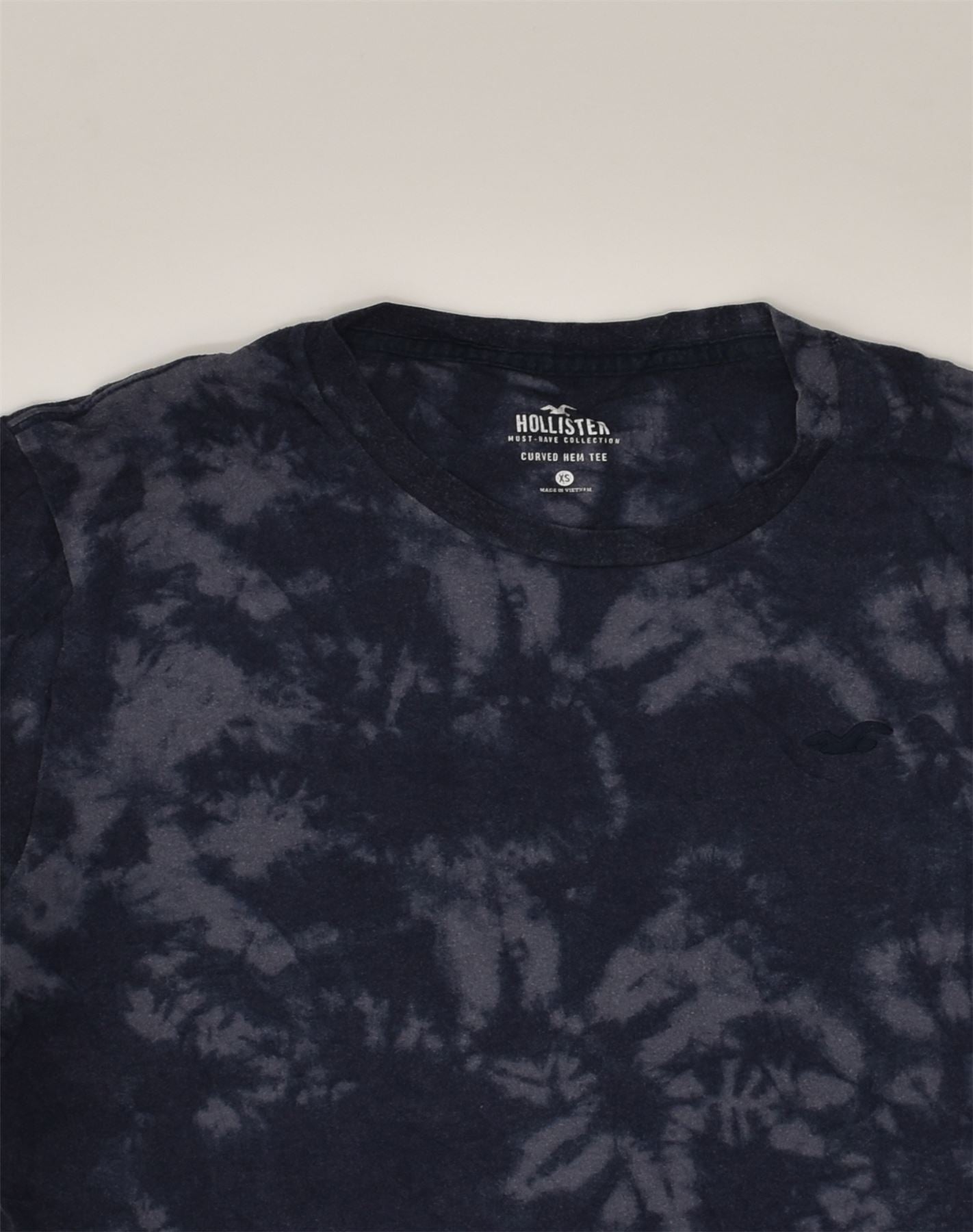 Hollister must have outlet collection curved hem tee