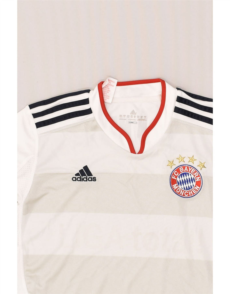 ADIDAS Boys FC Bayern Munchen Graphic T-Shirt Top 9-10 Years White Striped | Vintage Adidas | Thrift | Second-Hand Adidas | Used Clothing | Messina Hembry 