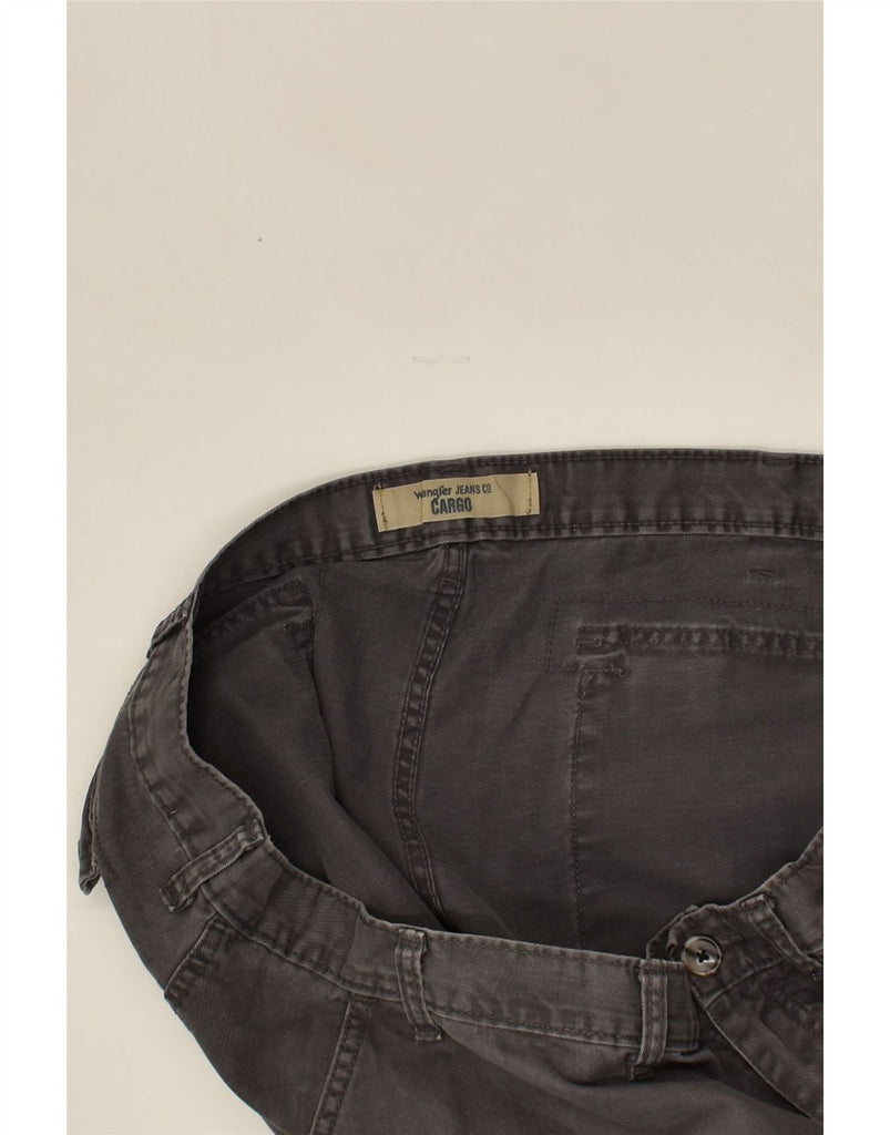 WRANGLER Mens Cargo Jeans W46 L30 Grey Cotton | Vintage Wrangler | Thrift | Second-Hand Wrangler | Used Clothing | Messina Hembry 