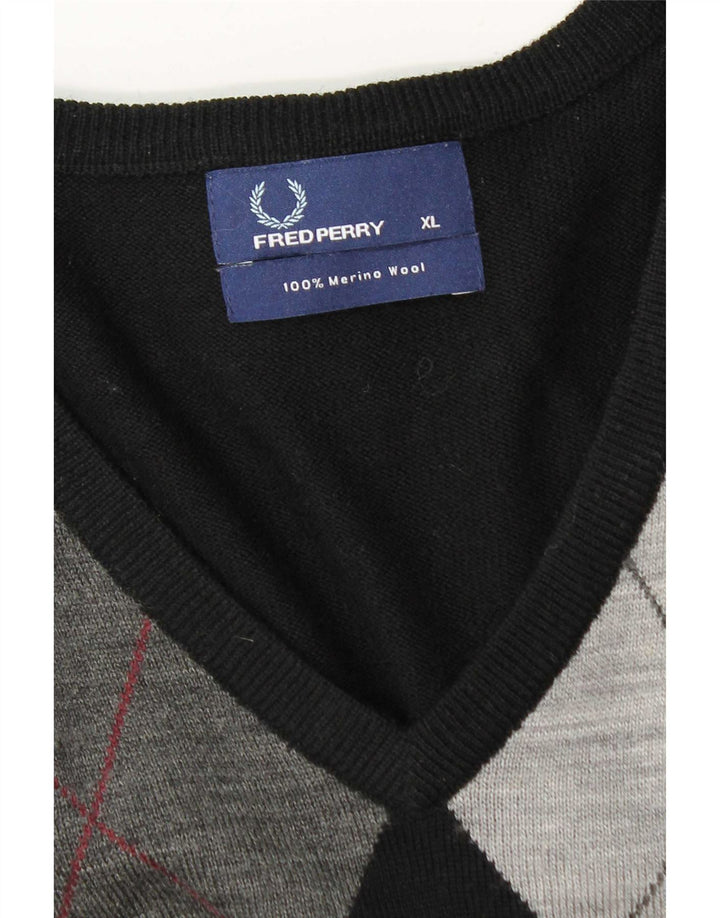 Fred Perry Mens V-Neck Jumper Sweater XL Black Argyle/Diamond Wool