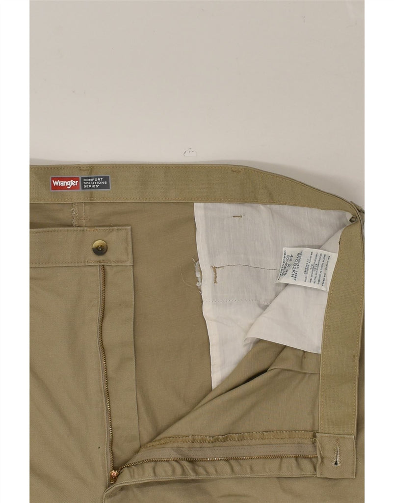 WRANGLER Mens Straight Chino Trousers W42 L30 Khaki Cotton | Vintage Wrangler | Thrift | Second-Hand Wrangler | Used Clothing | Messina Hembry 