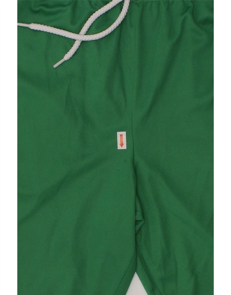 UMBRO Boys Graphic Sport Shorts 9-10 Years Medium  Green Polyester | Vintage Umbro | Thrift | Second-Hand Umbro | Used Clothing | Messina Hembry 