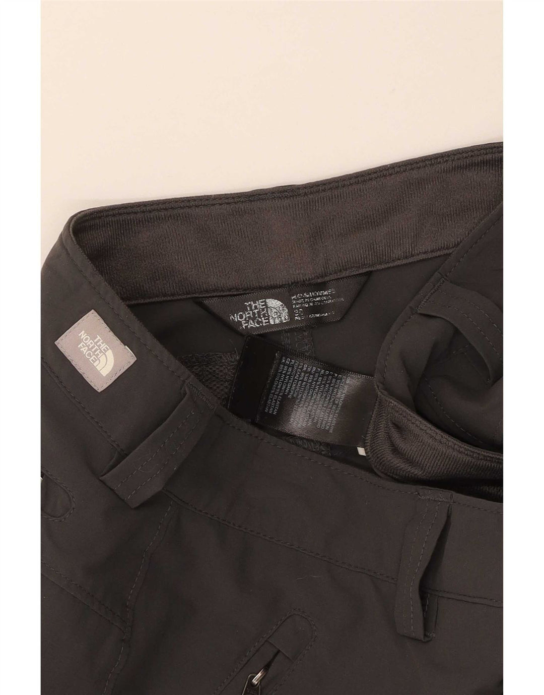 The North Face Mens Shorts W32 Medium Grey Nylon