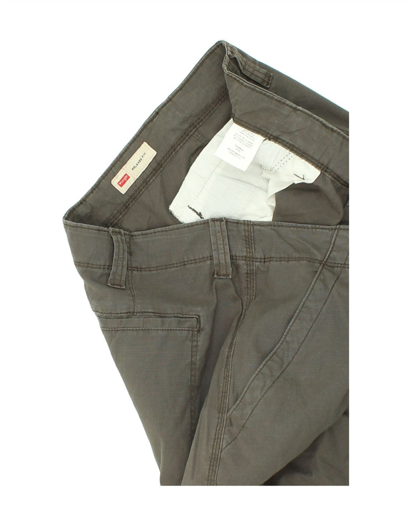 WRANGLER Mens Relaxed Fit Cargo Trousers W42 L30 Grey Cotton | Vintage Wrangler | Thrift | Second-Hand Wrangler | Used Clothing | Messina Hembry 