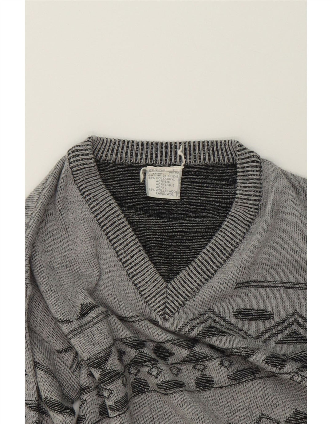 VINTAGE Mens V-Neck Jumper Sweater IT 48/50 Medium Grey Geometric Acrylic Vintage Vintage and Second-Hand Vintage from Messina Hembry 