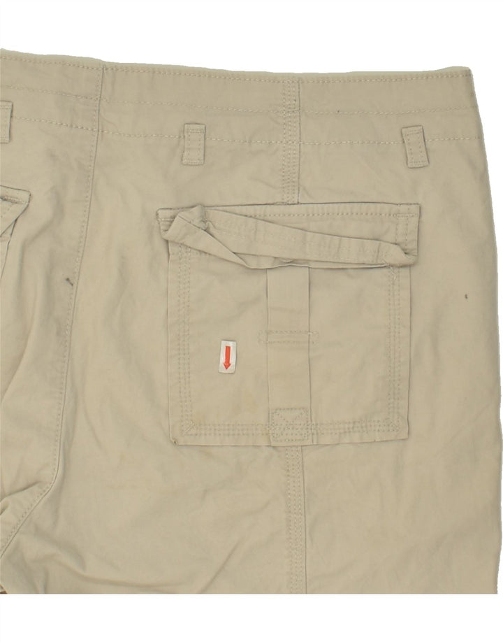 LEE Womens Cargo Shorts US 18 2XL W36 Beige Cotton | Vintage Lee | Thrift | Second-Hand Lee | Used Clothing | Messina Hembry 