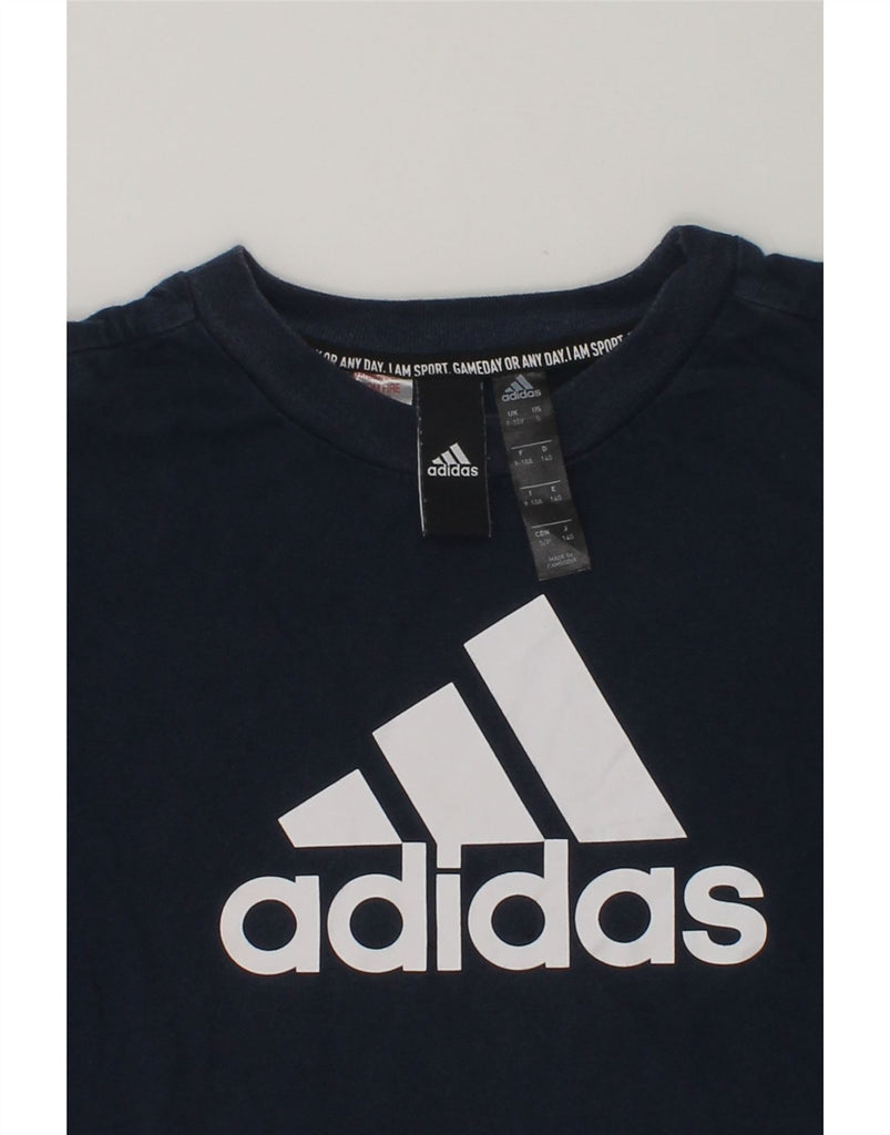 ADIDAS Boys Graphic T-Shirt Top 9-10 Years Navy Blue Cotton | Vintage Adidas | Thrift | Second-Hand Adidas | Used Clothing | Messina Hembry 