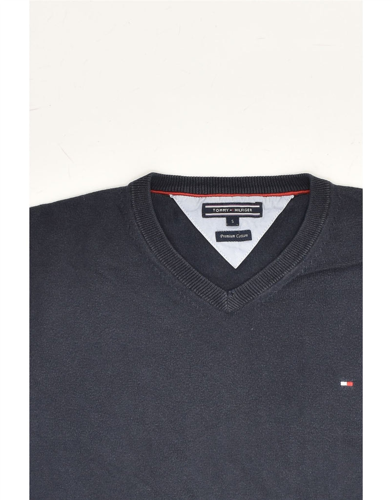 TOMMY HILFIGER Mens V-Neck Jumper Sweater Small Navy Blue Cotton | Vintage Tommy Hilfiger | Thrift | Second-Hand Tommy Hilfiger | Used Clothing | Messina Hembry 