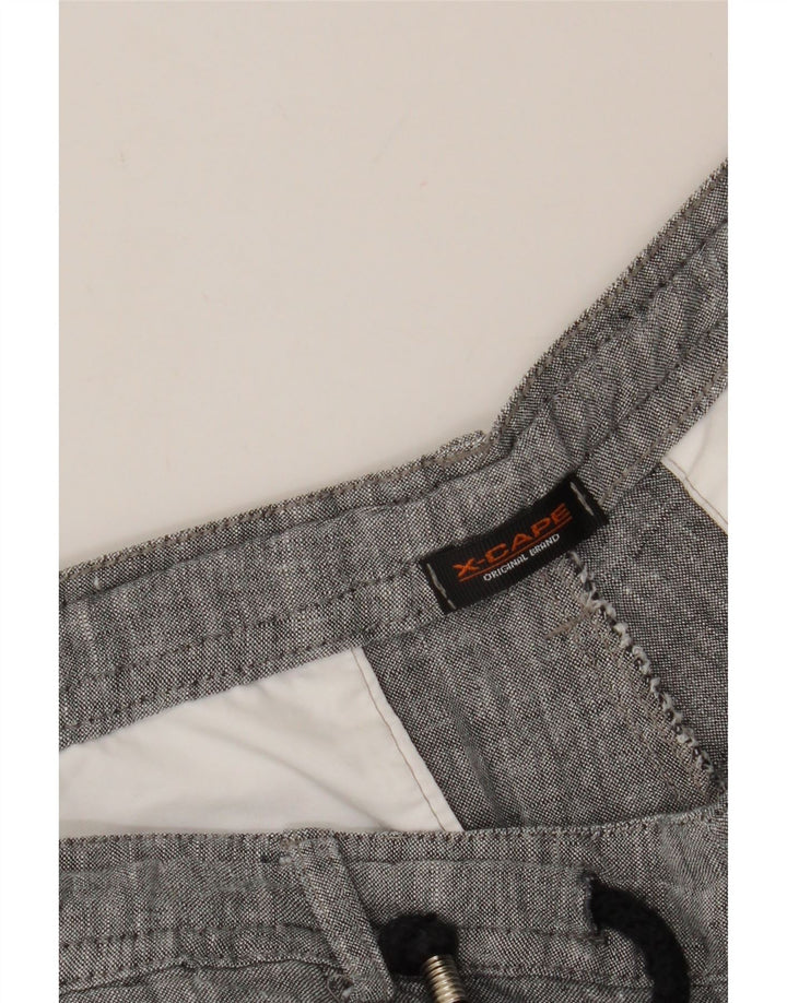 X-CAPE Mens Chino Shorts W40 XL Grey Vintage X-Cape and Second-Hand X-Cape from Messina Hembry 