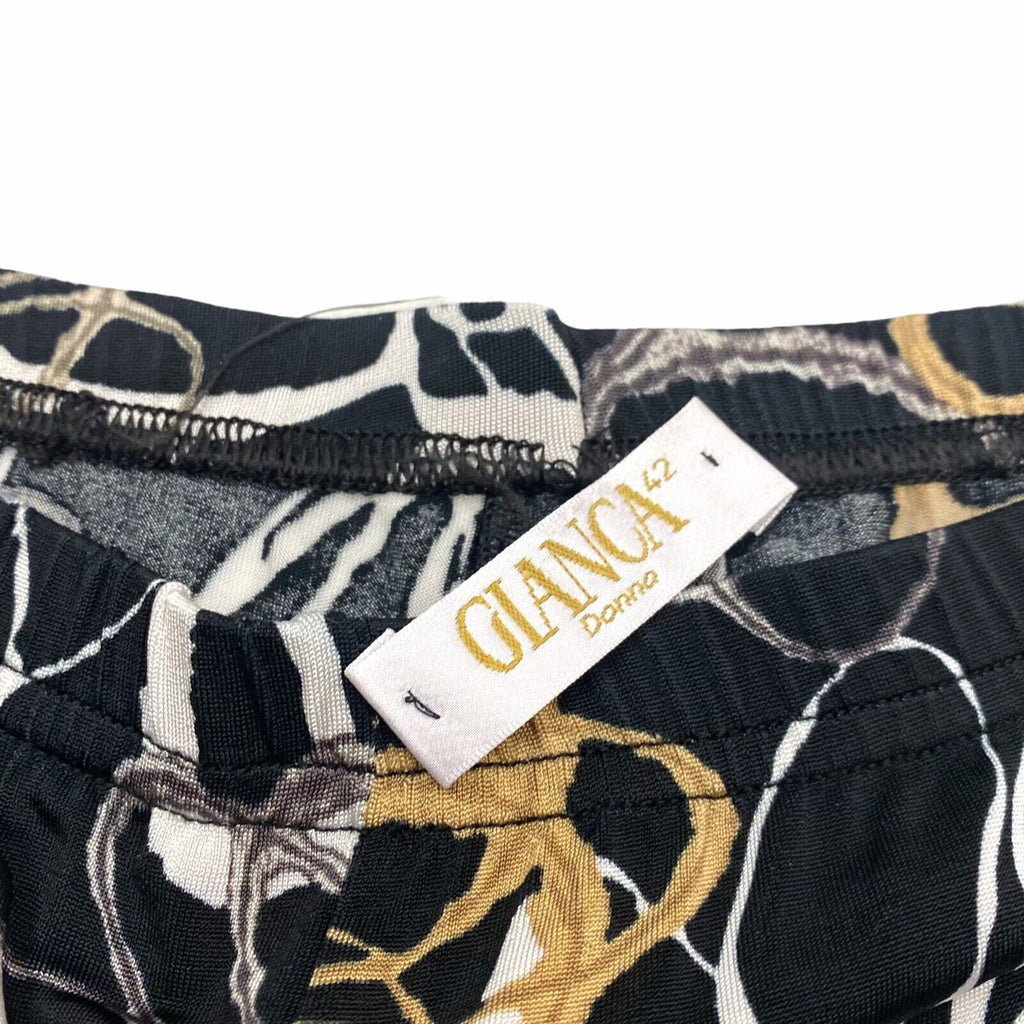 Gianca Donna Relaxed Stretchy All Over Print Trousers | Vintage Luxury Designer | Vintage Messina Hembry | Thrift | Second-Hand Messina Hembry | Used Clothing | Messina Hembry 