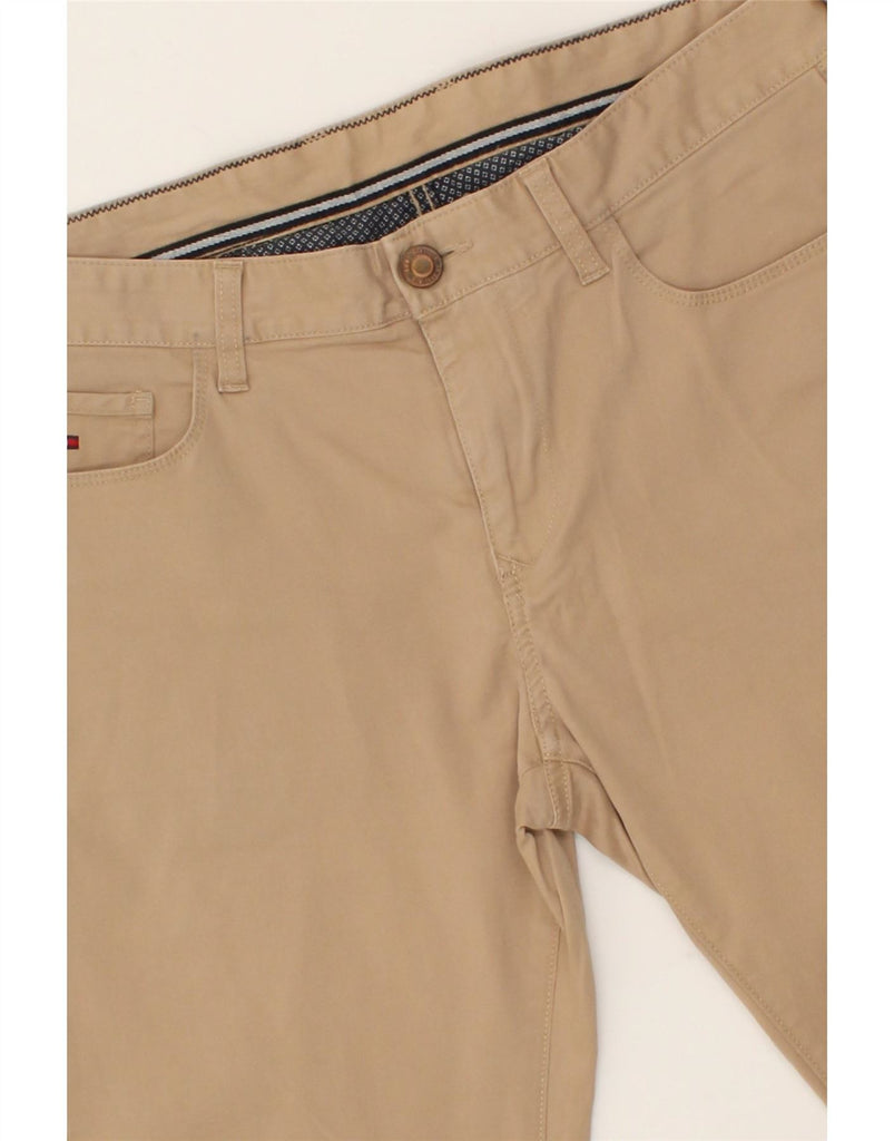 TOMMY HILFIGER Mens Slim Casual Trousers W33 L34 Beige Cotton Vintage Tommy Hilfiger and Second-Hand Tommy Hilfiger from Messina Hembry 