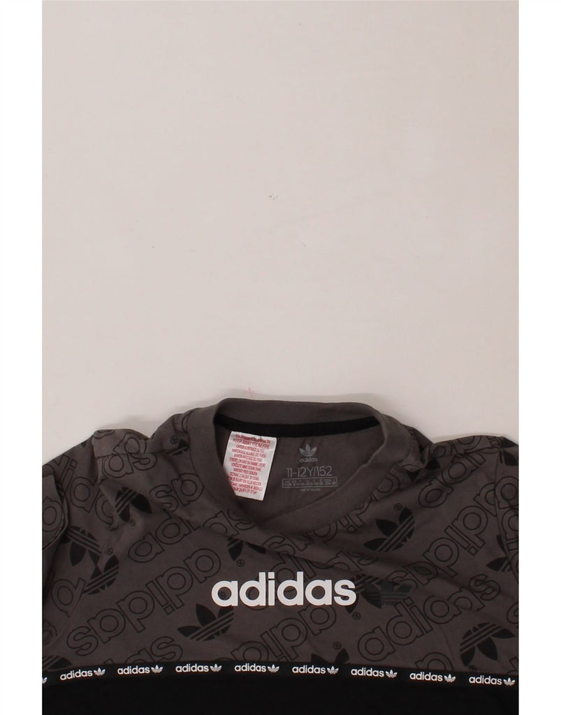 ADIDAS Boys Graphic T-Shirt Top 11-12 Years Grey Colourblock Cotton Vintage Adidas and Second-Hand Adidas from Messina Hembry 