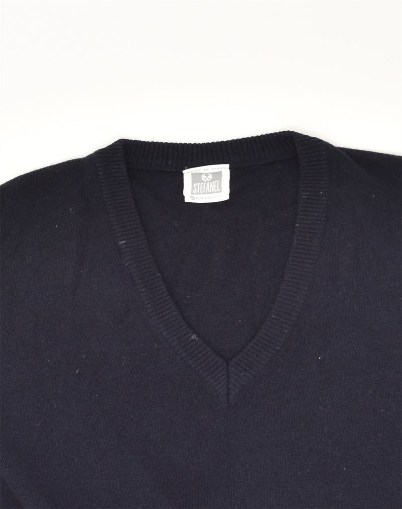 STEFANEL Mens V-Neck Jumper Sweater XL Navy Blue Virgin Wool | Vintage Stefanel | Thrift | Second-Hand Stefanel | Used Clothing | Messina Hembry 