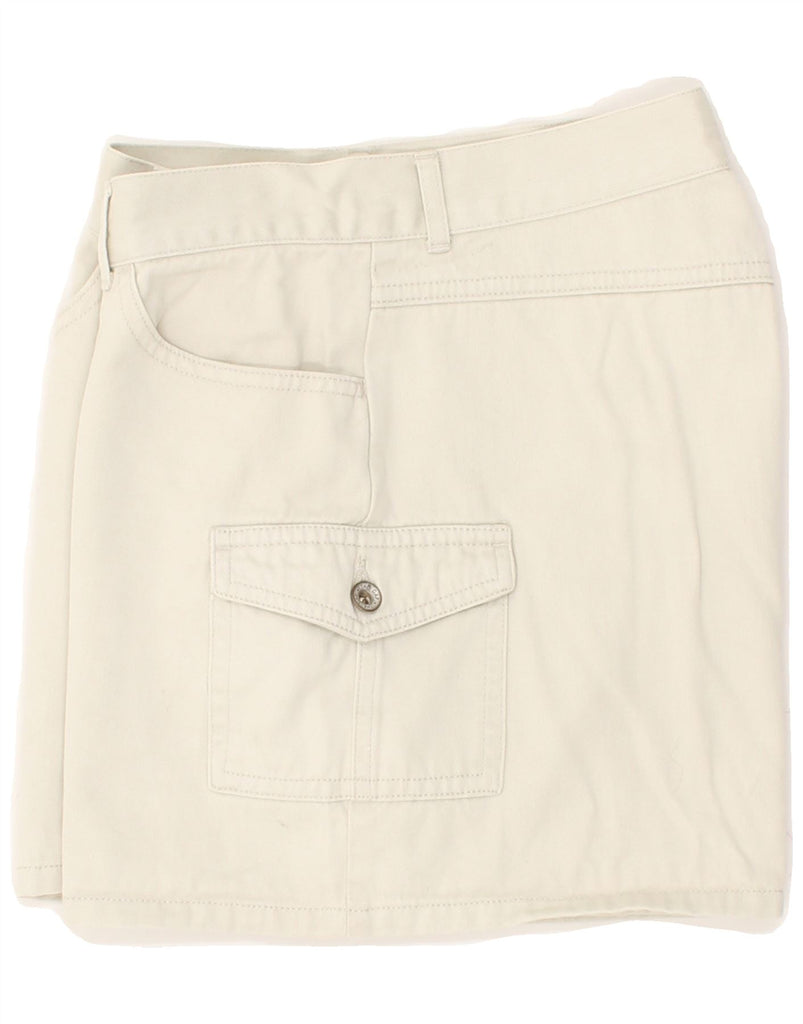 GAP Womens Cargo Shorts US 4 Small W28 Off White Cotton | Vintage Gap | Thrift | Second-Hand Gap | Used Clothing | Messina Hembry 