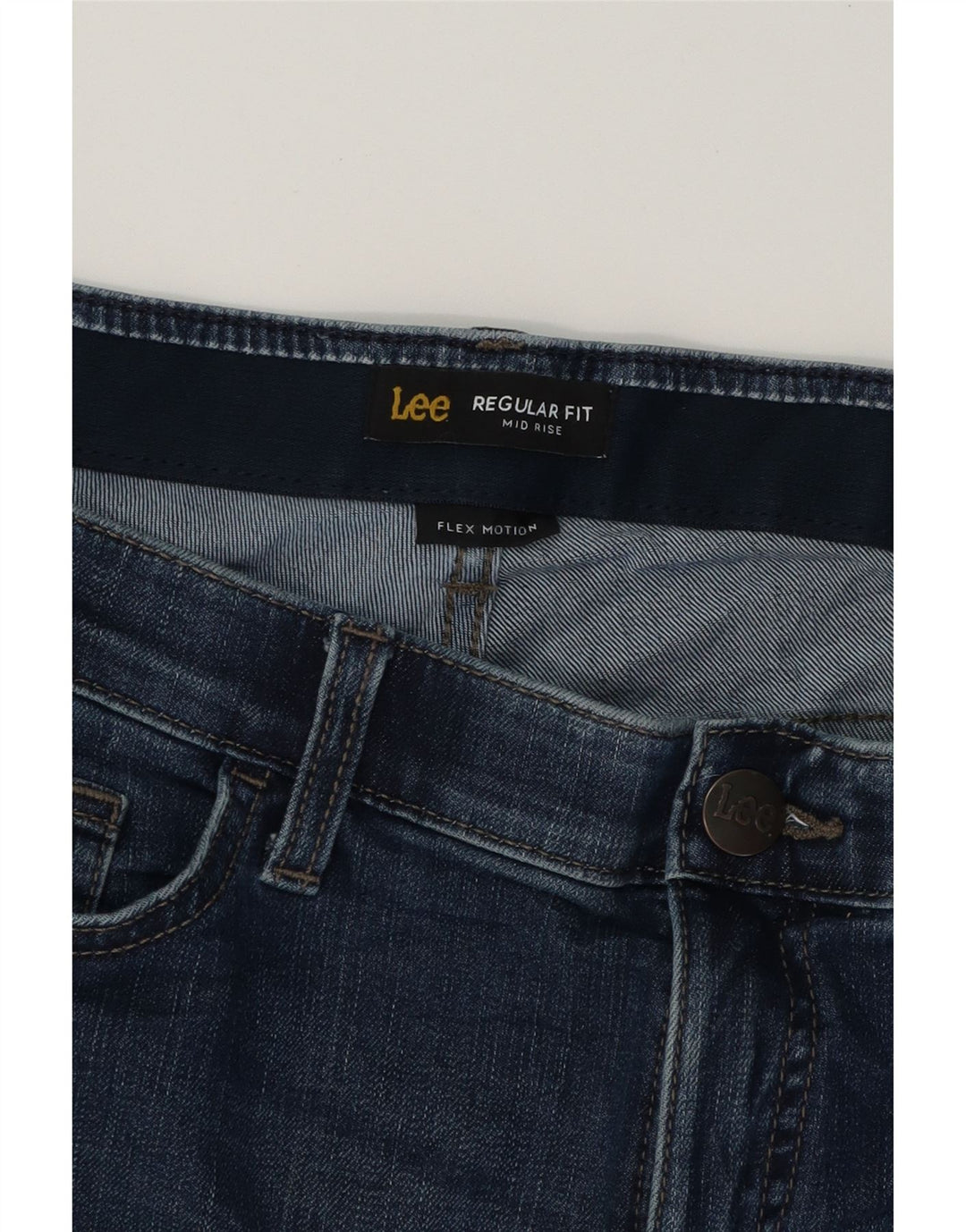 LEE Womens Mid Rise Regular Fit Denim Shorts W34 Large  Blue Vintage Lee and Second-Hand Lee from Messina Hembry 