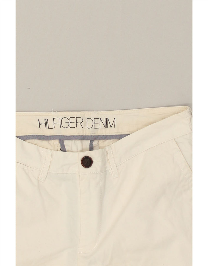 TOMMY HILFIGER Mens Bermuda Shorts W32 Medium  White Cotton | Vintage Tommy Hilfiger | Thrift | Second-Hand Tommy Hilfiger | Used Clothing | Messina Hembry 