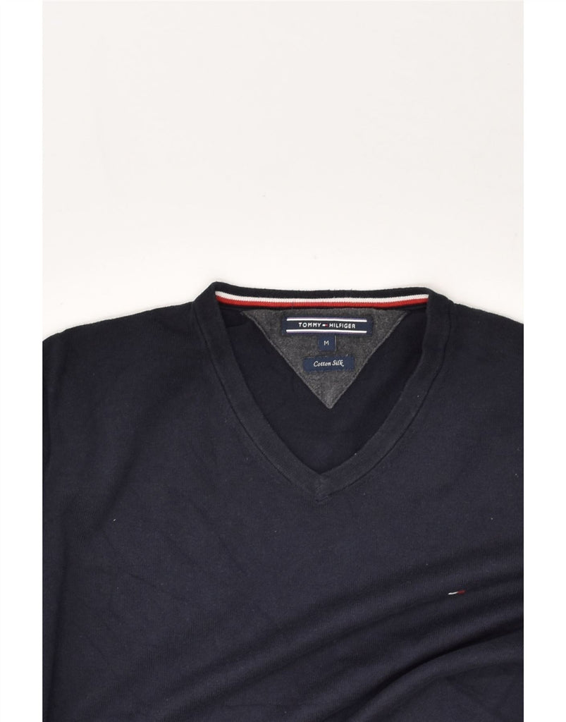 TOMMY HILFIGER Mens V-Neck Jumper Sweater Medium Navy Blue Cotton | Vintage Tommy Hilfiger | Thrift | Second-Hand Tommy Hilfiger | Used Clothing | Messina Hembry 