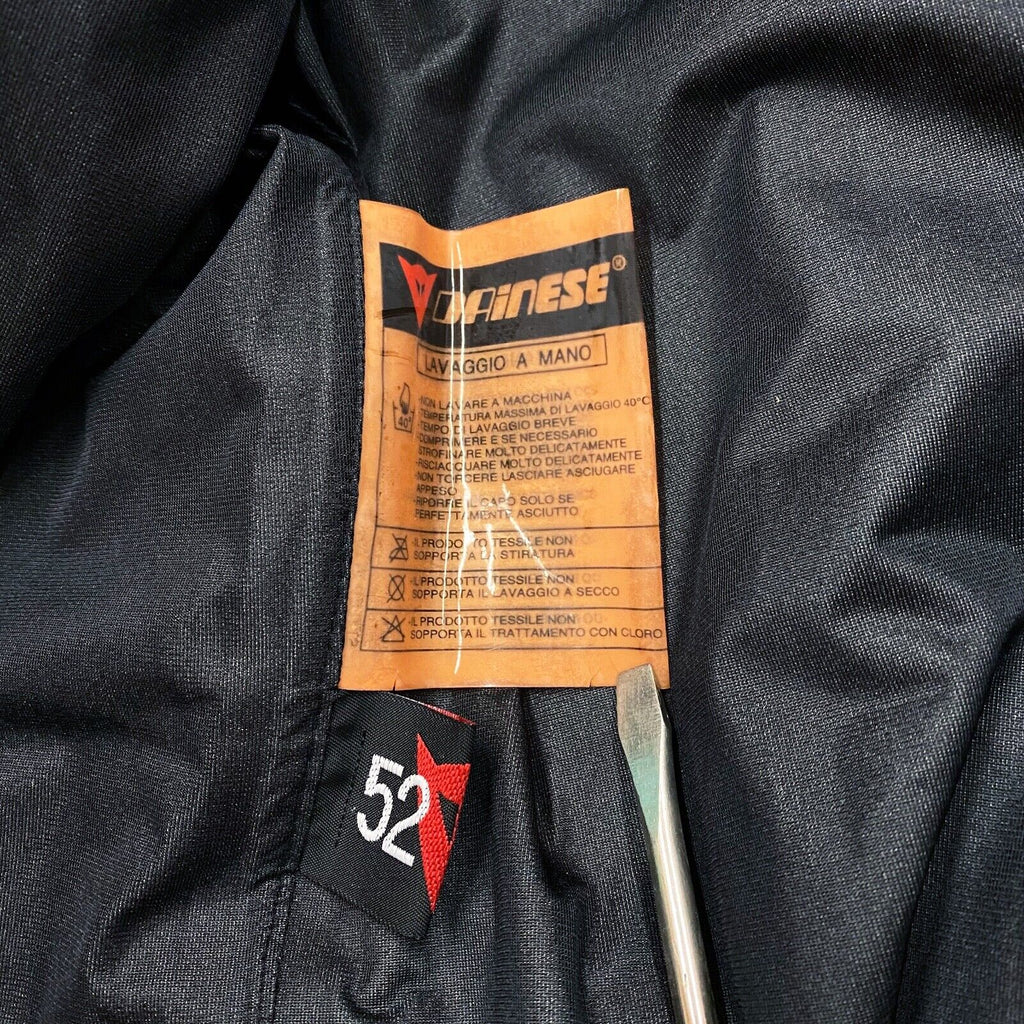 Dainese Sports Safety Equipment Jacket | Vintage Designer Black Coat Biker IT 52 | Vintage Messina Hembry | Thrift | Second-Hand Messina Hembry | Used Clothing | Messina Hembry 