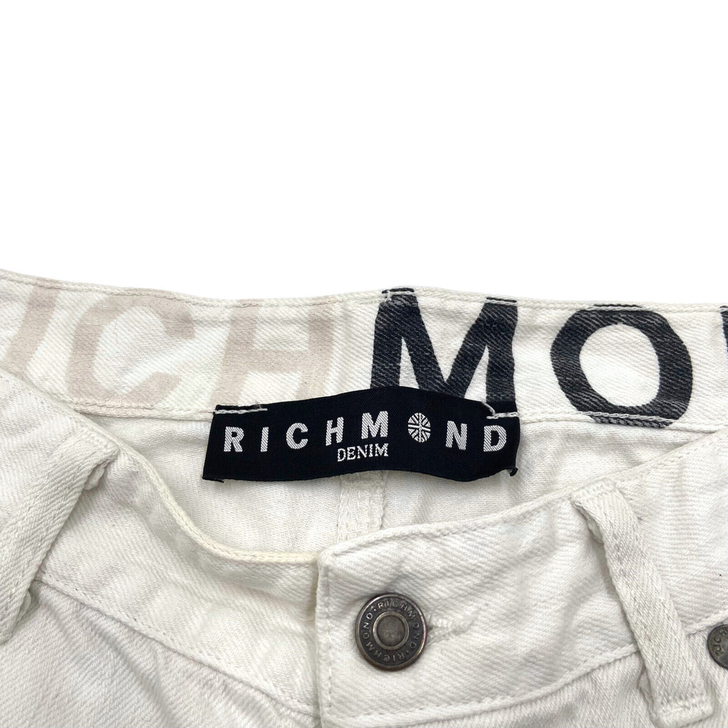 Richmond Denim Shorts | Vintage High End Luxury Designer White Custom Cut Jeans | Vintage Messina Hembry | Thrift | Second-Hand Messina Hembry | Used Clothing | Messina Hembry 