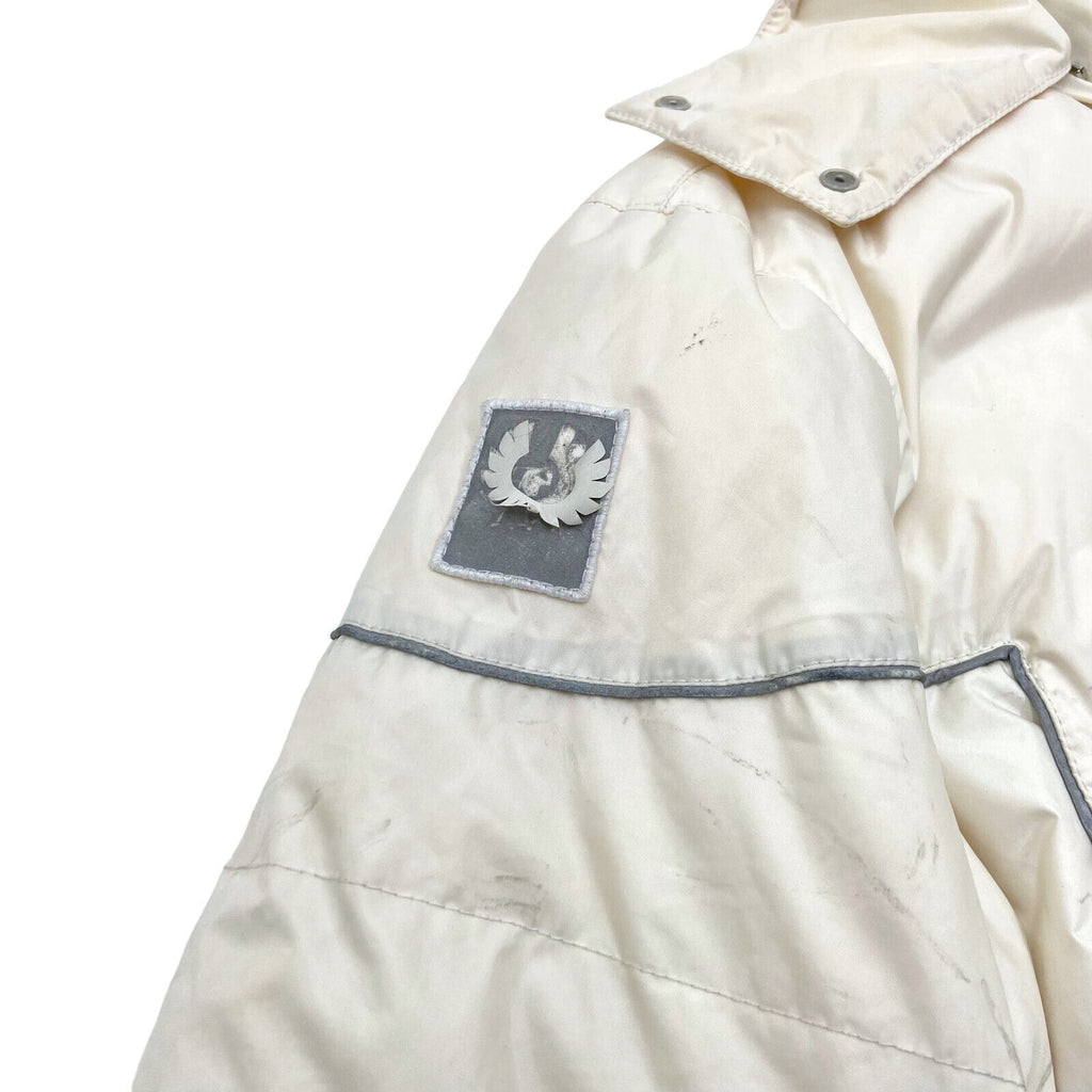 Belstaff Silver White Padded Winter Coat | Vintage High End Designer Puffer VTG | Vintage Messina Hembry | Thrift | Second-Hand Messina Hembry | Used Clothing | Messina Hembry 